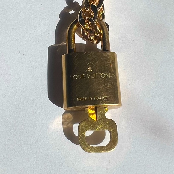 Authentic Louis Vuitton Lock & Key - Picture 5 of 6
